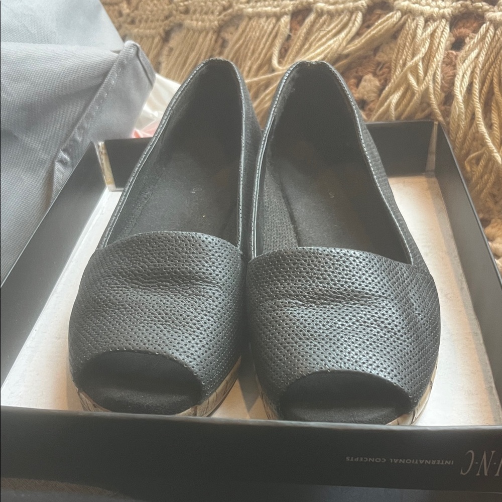 AEROSOLES Black Perforated Flats